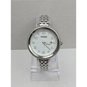 Vintage Fossil CZ faux Diamonds Woman White tone watch Chronograph dial Like New Vintage Fossil CZ Faux Diamonds Ladies White Tone Watch With  main image 3